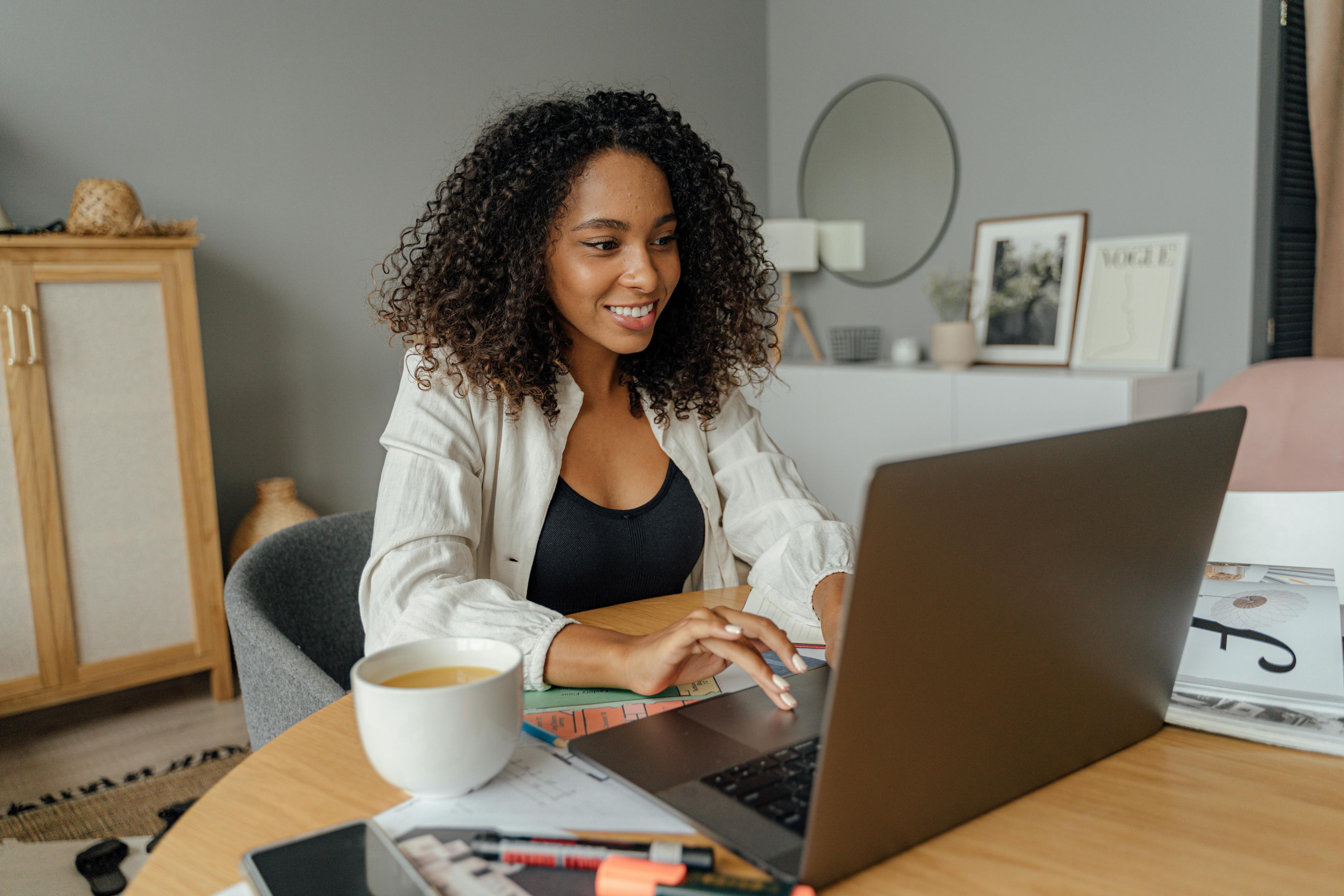 Person paying rent online